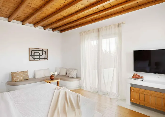 Myker Estate I 8-bdr, Luxury, Seaview, Pool