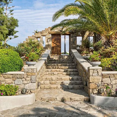 Villa Myker Estate I 8-bdr, Luxury, Seaview, Pool Plintri