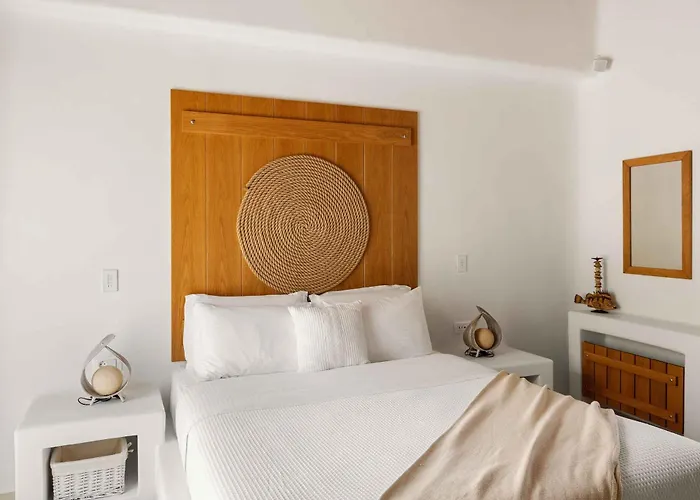 Myker Estate I 8-bdr, Luxury, Seaview, Pool * Plintri